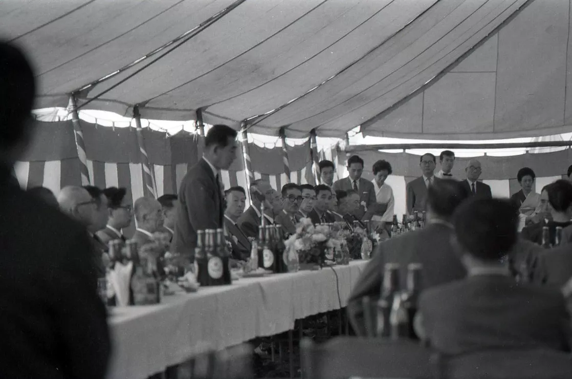 元石川第一地区起工式直会会場での五島昇のあいさつ（1968年）