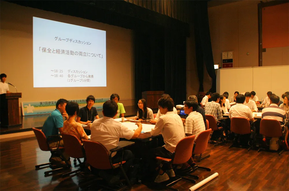 勉強会の様子(第7回・2017年)