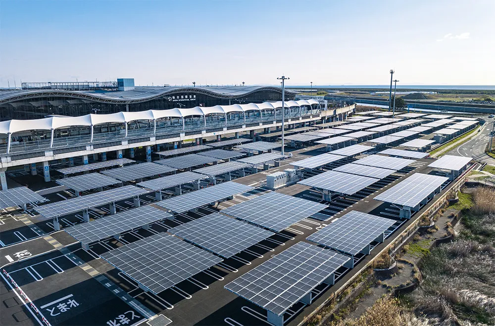 カーポート型太陽光発電所 上空