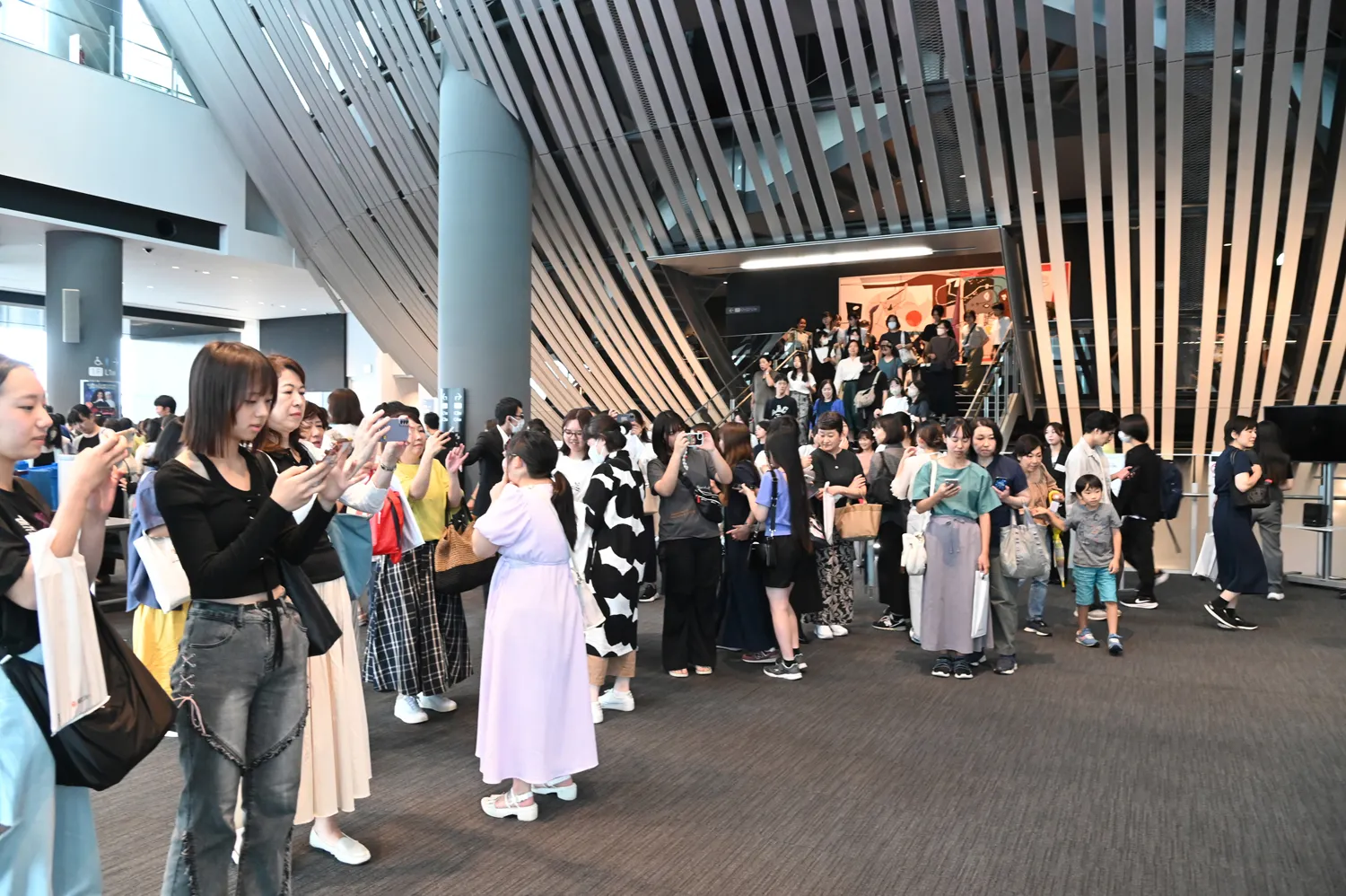 上演後
