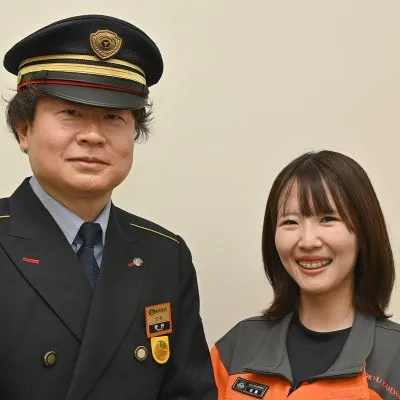 左から、東急電鉄　ネットワーク駅設備区 区長 菅野、佐藤