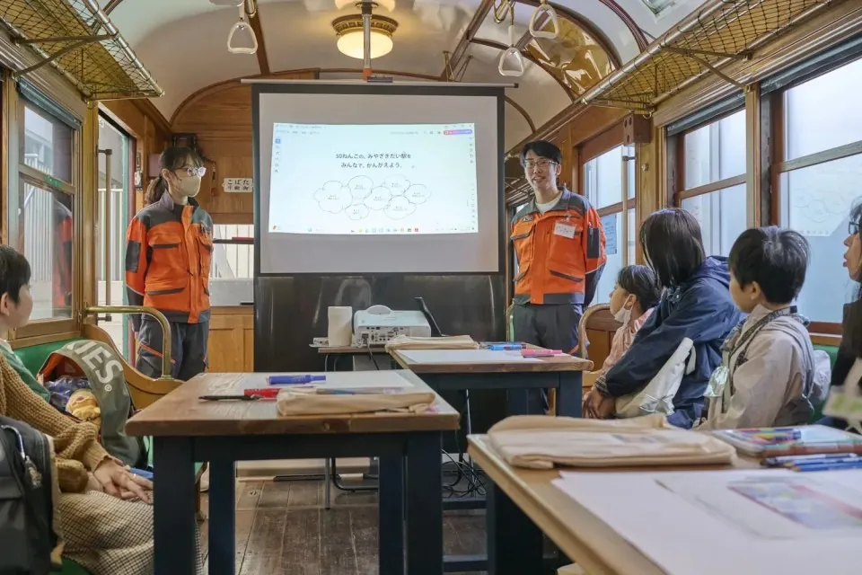 「駅」がどんなものか、デザイナーとして考えてみよう！