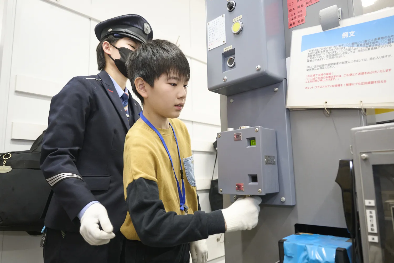 模擬車掌スイッチを使った車掌の訓練も体験！