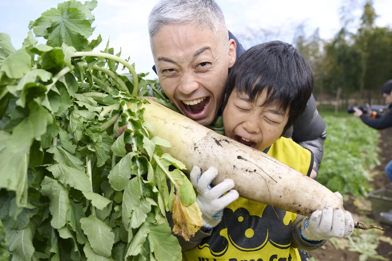 ダイコンの収穫にチャレンジ！