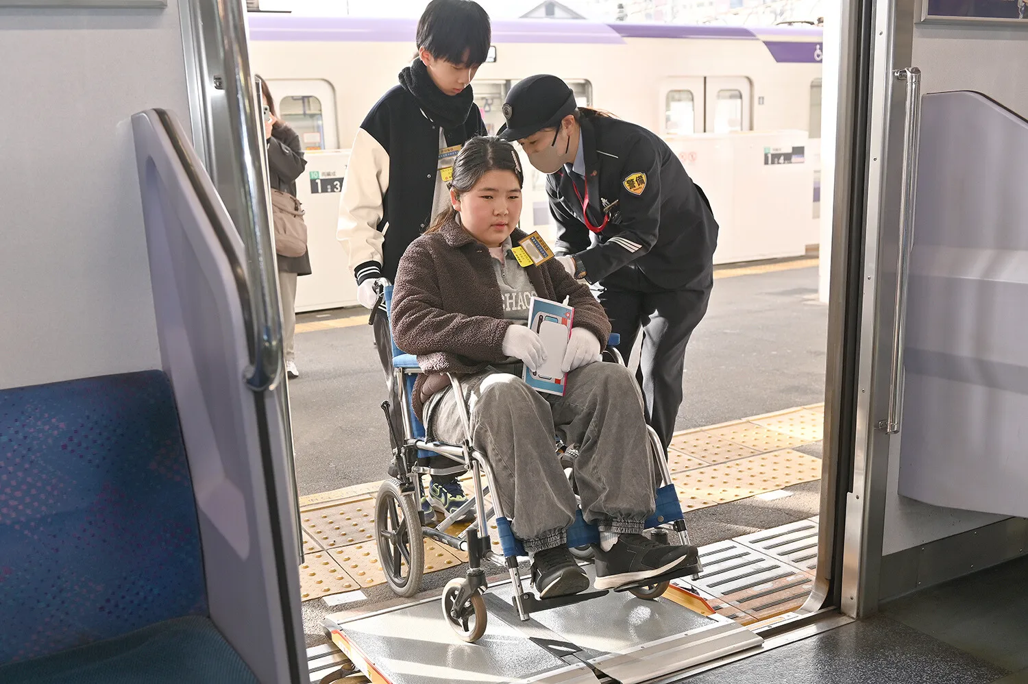 目指せ駅長！駅員さん・車掌さんのお仕事体験！｜とうきゅうキッズ